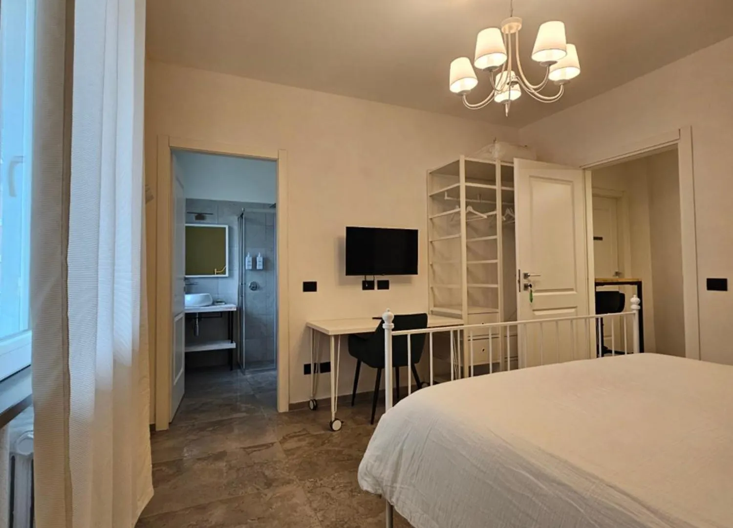 White House B&B Parma Italy
